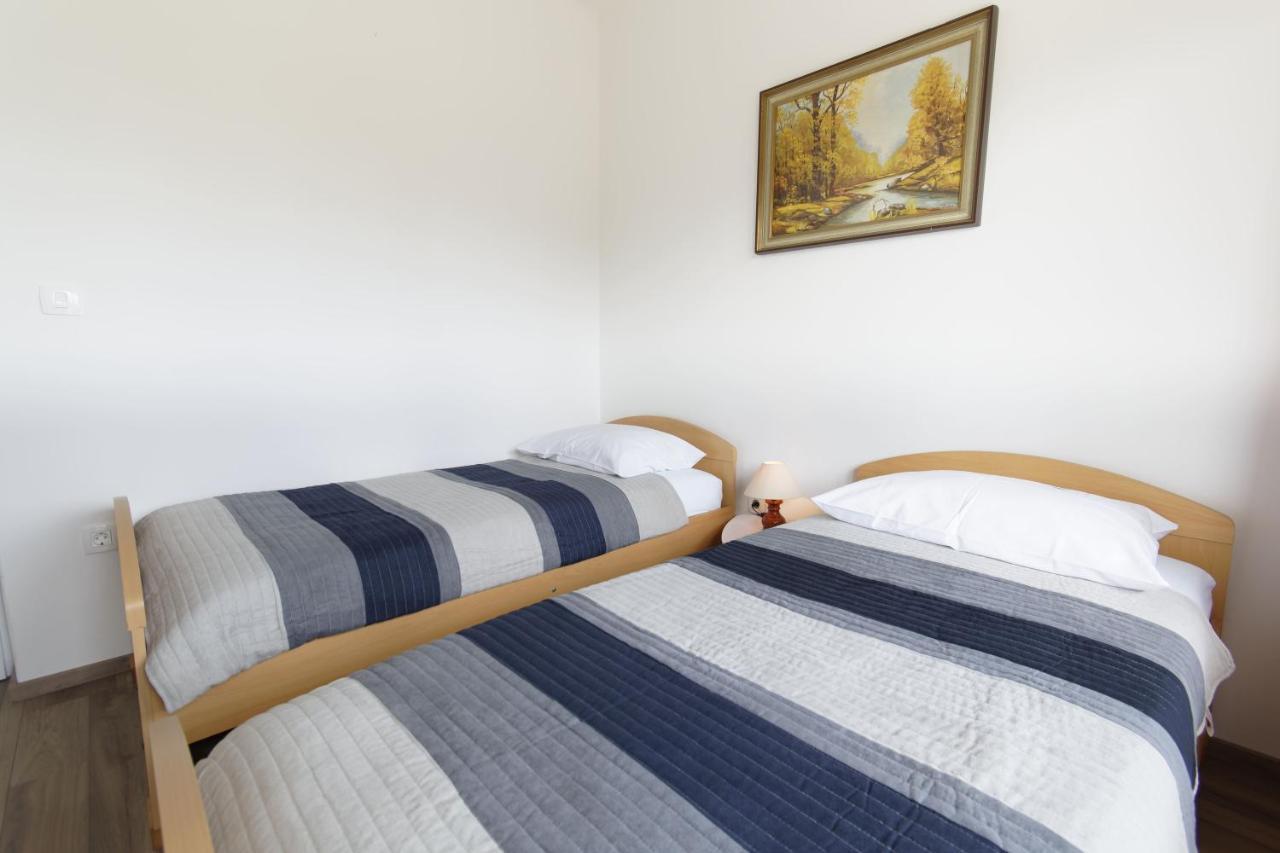 Apartment Patrik By Rent Istria 乌马格 外观 照片