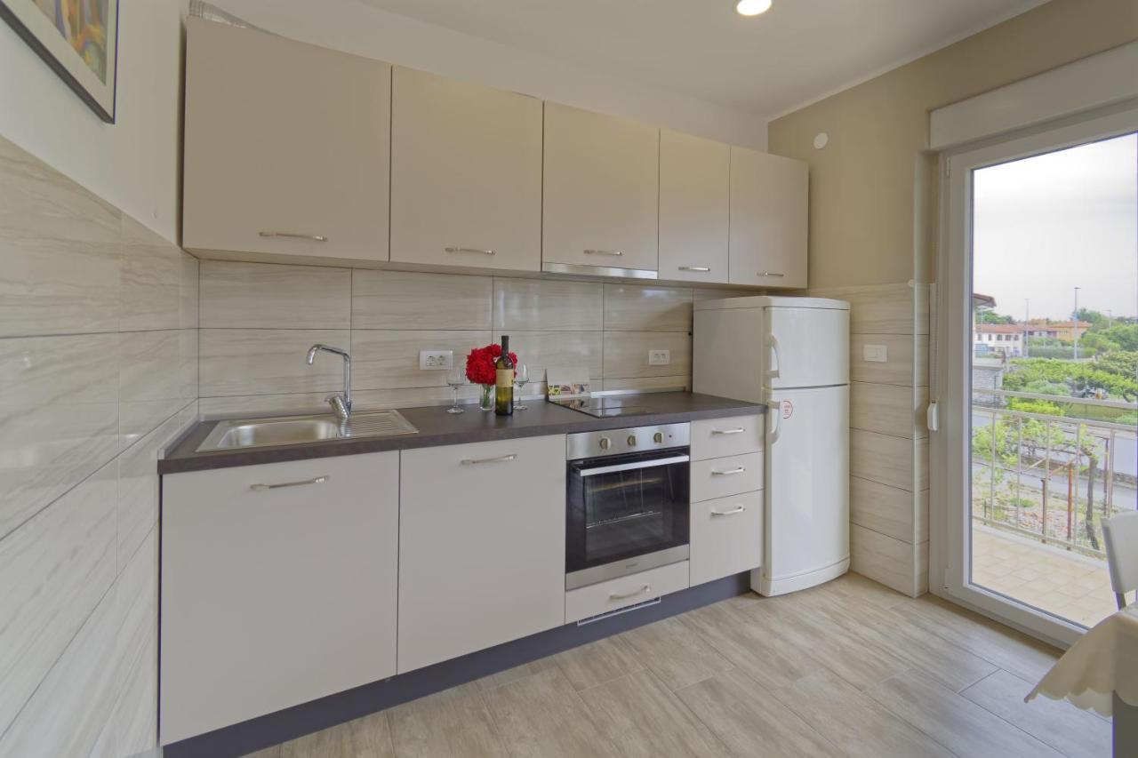 Apartment Patrik By Rent Istria 乌马格 外观 照片