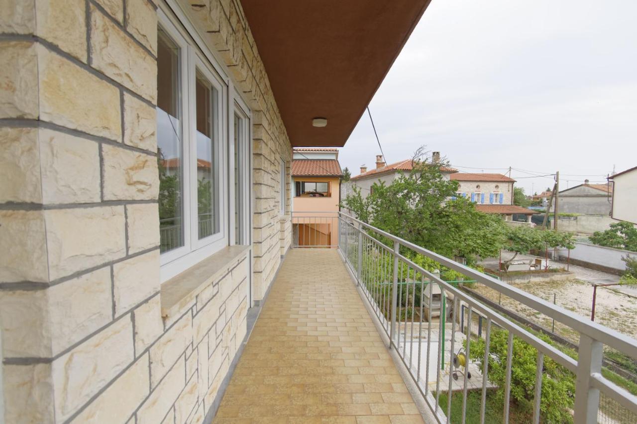 Apartment Patrik By Rent Istria 乌马格 外观 照片