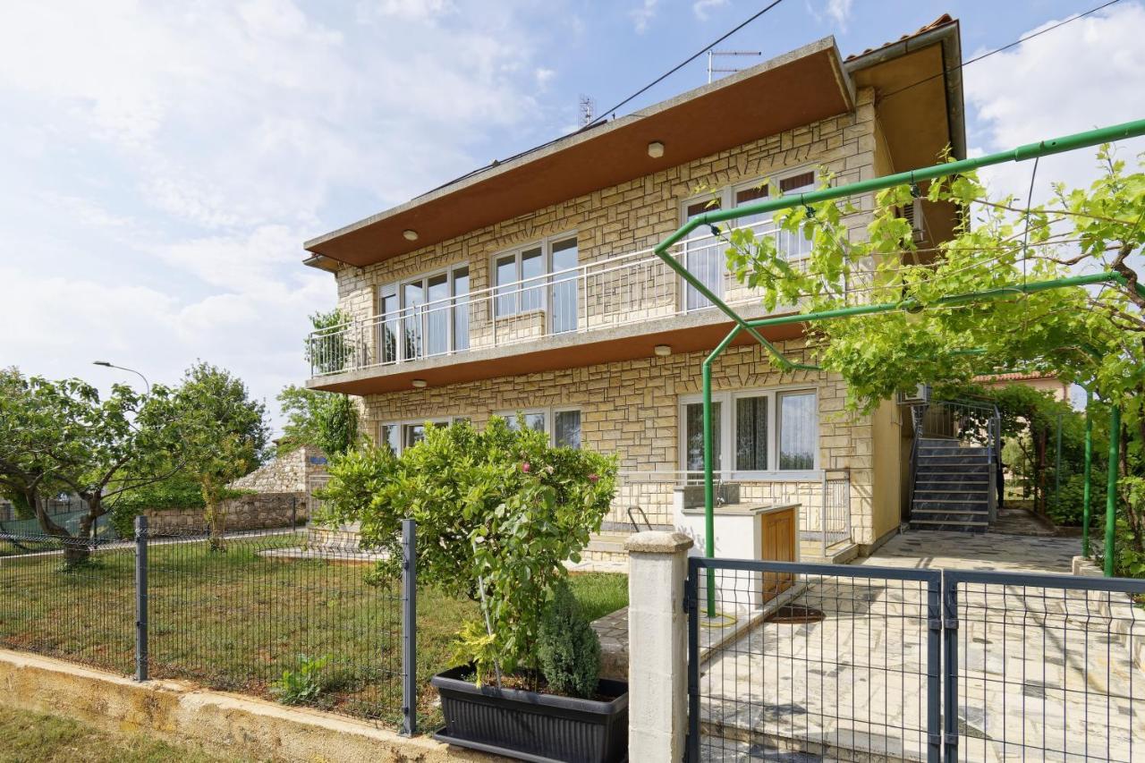 Apartment Patrik By Rent Istria 乌马格 外观 照片