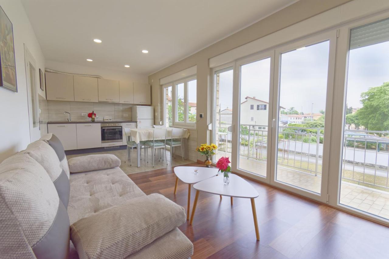 Apartment Patrik By Rent Istria 乌马格 外观 照片